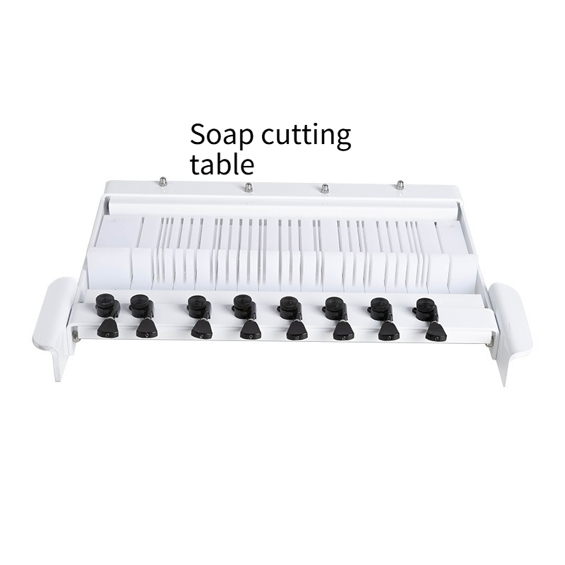 Soap Making Homemade - 石鹸カッターワイヤー マルチストリングスライサー 調整可能なローフカットツール 木製ベースボード付き コールドプロセス石鹸作り用 自家製