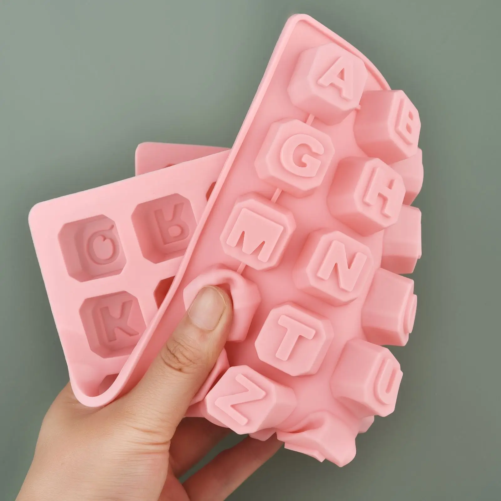 48 文字英語アルファベット文字シリコーン型石鹸型ケーキカッ - Soap Making Organic のレビューと価格