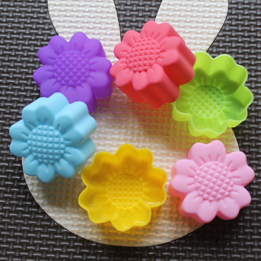 6個入りセット、焦げ付き防止加工の花柄シリコン型。チョコレー - Soap Making Organic のレビューと価格